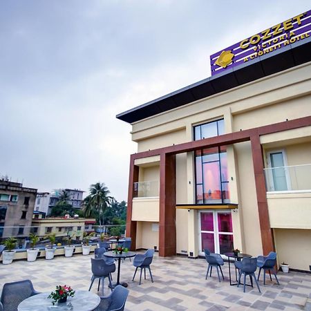 Cozzet Victoria Hotel Bhubaneswar Exteriör bild