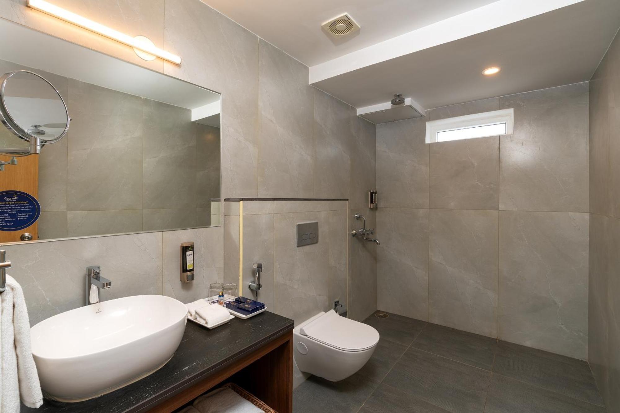 Cozzet Victoria Hotel Bhubaneswar Exteriör bild